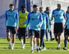 epa10377078 FC Barcelona's players Franck Kessie (2-L), Robert Lewandowski (C), Raphinha (3-R) and Ronald Araujo (2-R) attend a team's training session at the club's sport complex in Sant Joan Despi, in Barcelona, Spain, 23 December 2022. The team prepares its upcoming LaLiga match against Espanyol on 31 December 2022. EPA/Enric Fontcuberta