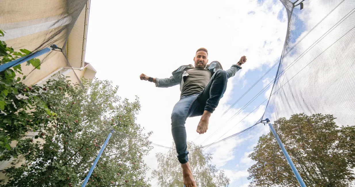 Skakanje na mini trampolini višestruko je korisno za naše zdravlje/Yan Krukau