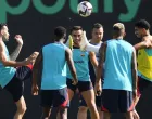 epa10187785 Barcelona's players Sergio Busquets (L), Ronald Araujo (R) and Eric Garcia (C) attend the team's training session at Joan Gamper Sports City in Barcelona, Spain, 16 September 2022, a day before their LaLiga match against Elche. EPA/ALEJANDRO GARCIA