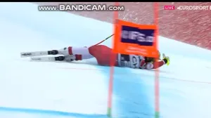 Težak pad Nine Ortlieb (FOTO: Screenshot/Eurosport)