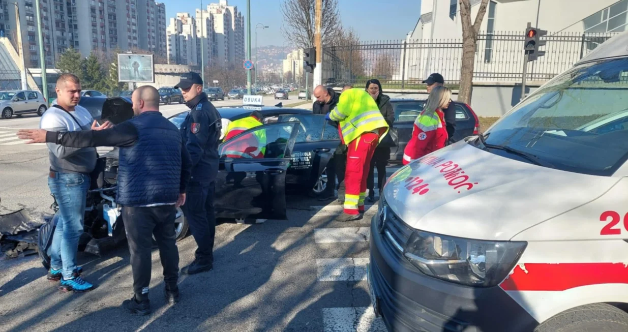 Na terenu policija/Oslobođenje/