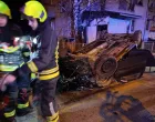 Teška saobraćajna nesreća u naselju Laoš u Banjaluci, automobil završio na krovu//