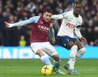 epa10385496 Emiliano Buendia (L) of Villa in action against Yves Bissouma (R) of Tottenham during the English Premier League soccer match between Tottenham Hotspur and Aston Villa in London, Britain, 01 January 2023. EPA/Neil Hall EDITORIAL USE ONLY. No use with unauthorized audio, video, data, fixture lists, club/league logos or 'live' services. Online in-match use limited to 120 images, no video emulation. No use in betting, games or single club/league/player publications