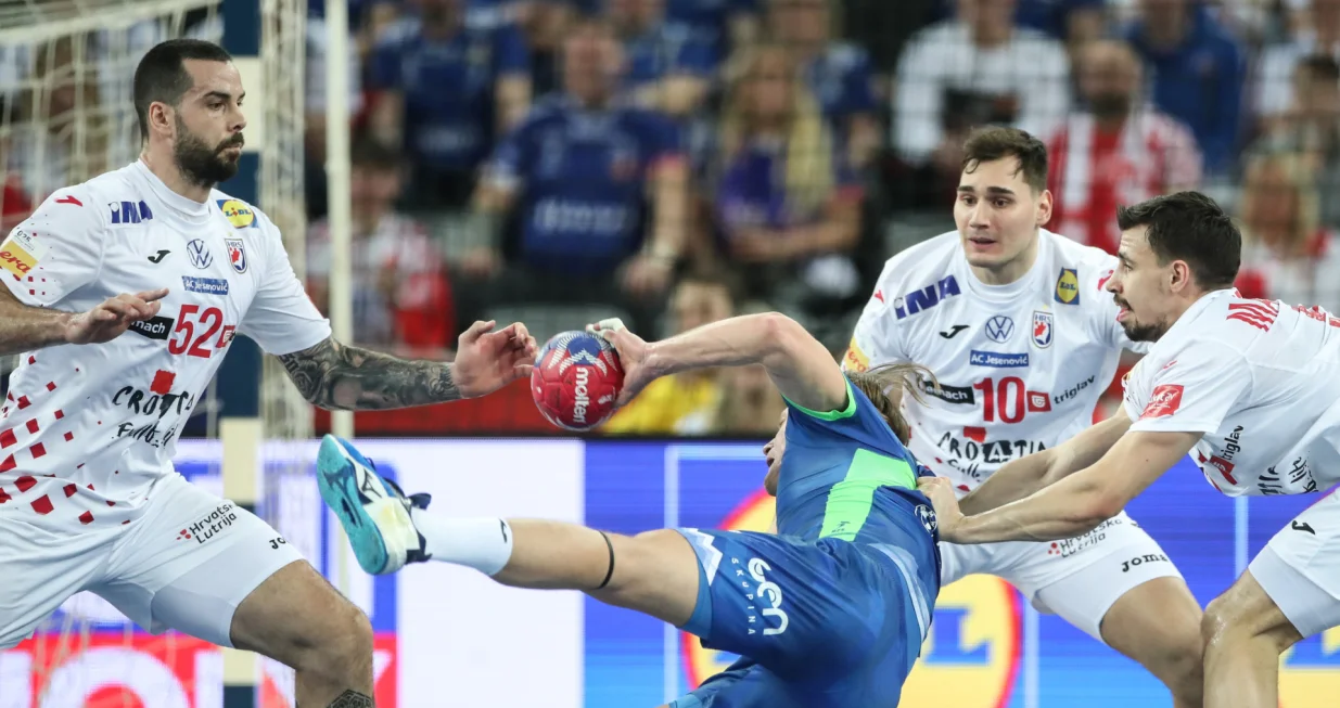 26.01.2025., Arena Zagreb, Zagreb - IHF Svjetsko rukometno prvenstvo 2025., drugi krug, skupina IV, Hrvatska - Slovenija. Leon Susnja, Jure Dolenec, Josip Simic, Ivan Martinovic Photo: Sanjin Strukic/PIXSELL