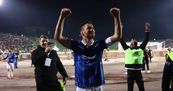 Sarajevo - ŽeljezničarAleksandar KosorićAdnan Behlulović