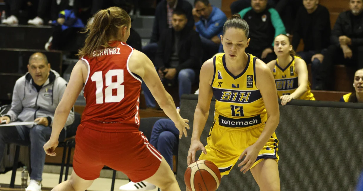 BiH - &Scaron;vicarskaŽenska ko&scaron;arka&scaron;ka reprezentacija Bosne i HercegovineZmajiceMelisa Brčaninović