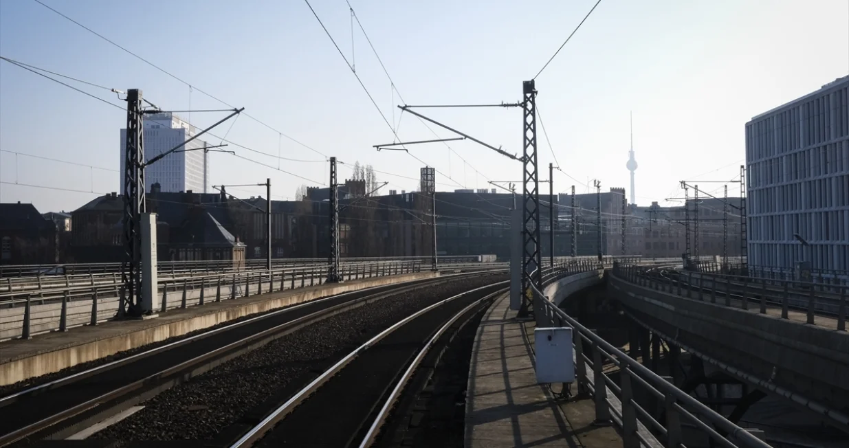 Otkazani polasci vozova, štrajk u Njemačkoj, haos, željeznička stanica, putnici/Anadolija/