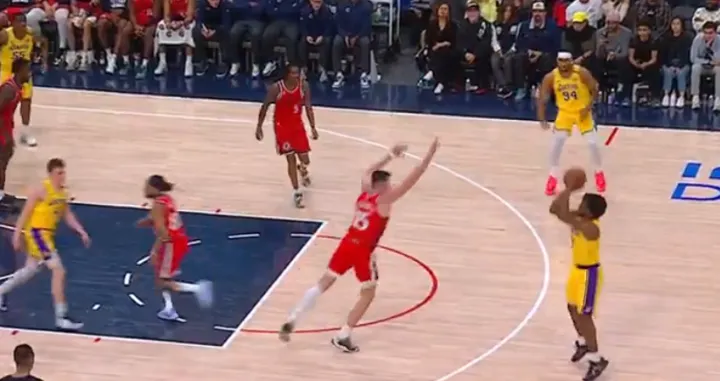 Prva trojka u karijeri (FOTO: Screenshot/X)