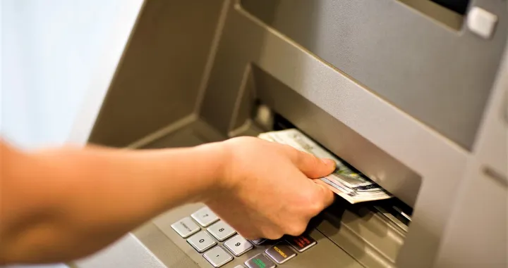 Bankomat/podizanje novca/Stefan Redel