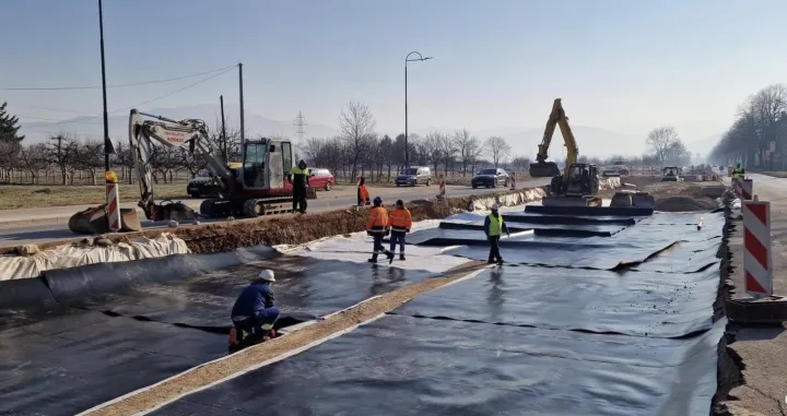 tramvajska pruga, sarajevo, hrasnica, februar 2025//