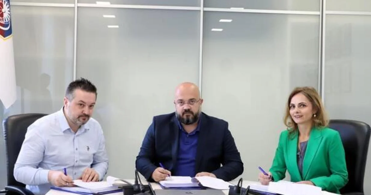 Adnan &Scaron;teta, Južna longitudinala nastavak gradnje, potpisivanje sporazuma/Facebook