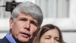 epa08228862 Former Illinois Governor Rod Blagojevich stands next to his wife Patti as he speaks for the first time since his release from federal prison at his home in Chicago, Illinois, USA 19 February 2020. Blagojevich served eight years of a 14 year federal prison sentence after being convicted of corruption. His sentence was commuted by President Donald J. Trump on 18 February. EPA/TANNEN MAURY/Tannen Maury
