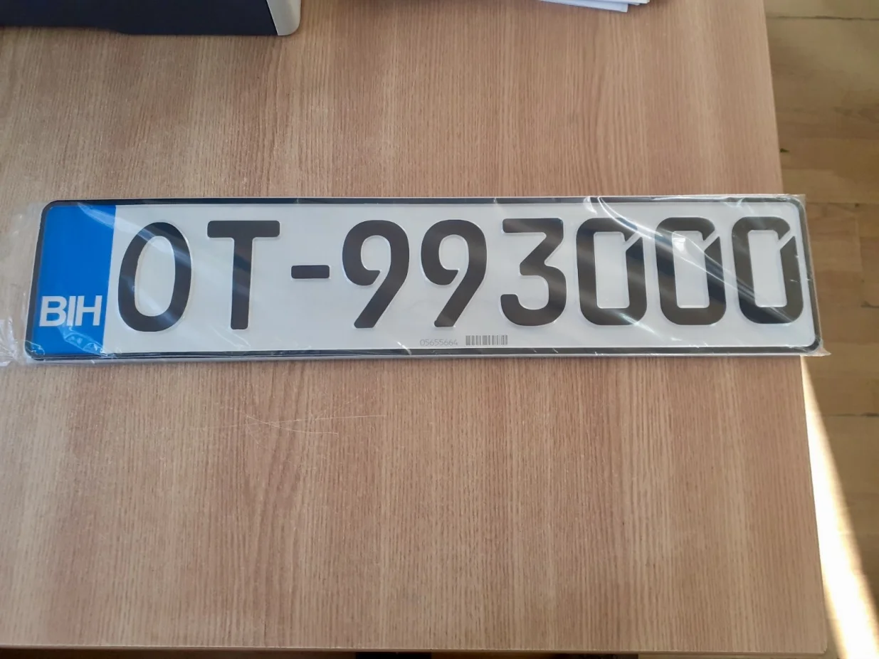 Izgled tablica za oldtimere/