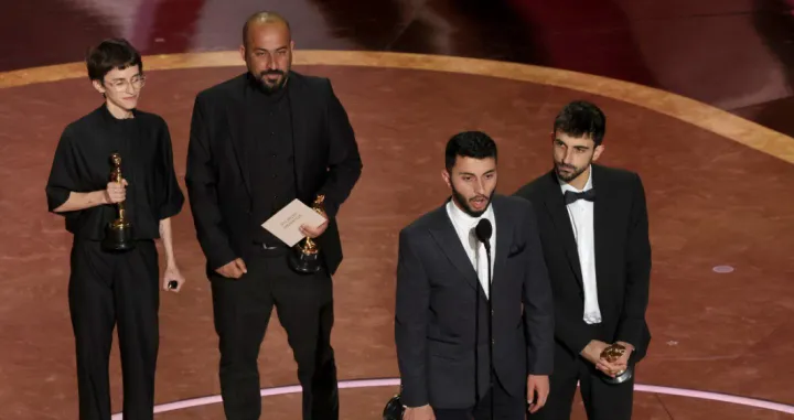 No Other Land je dobio Oscara. Reditelji filma, Basil Adra, Yuval Abraham, Hamdan Bilal i Rachel Szor//