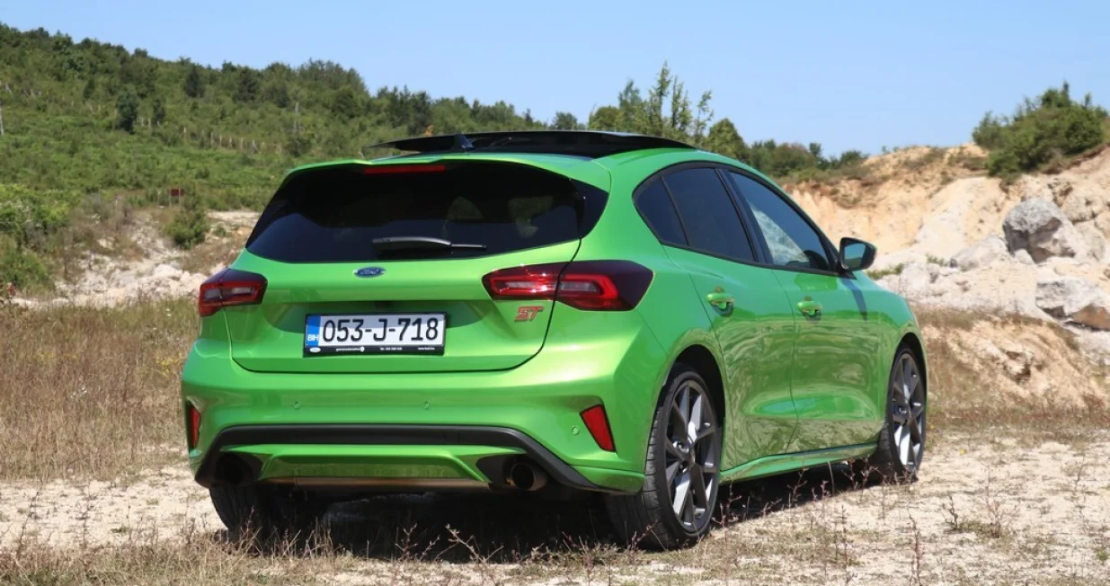 Test – Ford Focus ST 2.3 EcoBoost Sportski kompakt s dva karaktera a sdfhadfhadfh/