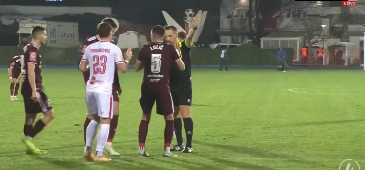 Lulić traži penal /FOTO: Screenshot/Arena Sport