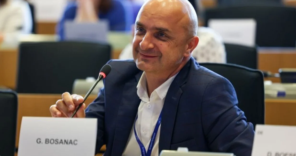 Gordan Bosanac/