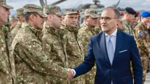 Luigi Soreca dočekao vojnike iz rezervnog sastava Češke Republike, koji su stigli danas na Međunarodni aerodrom Sarajevo//