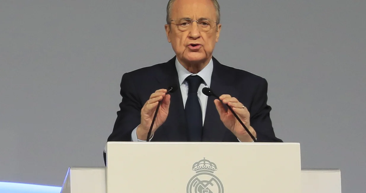 epa10219042 President of Real Madrid Florentino Perez speaks during the Ordinary and Extraordinary General Assemblies of the Spanish La Liga's team Real Madrid, in Madrid, Spain, 02 October 2022. EPA/FERNANDO ALVARADO