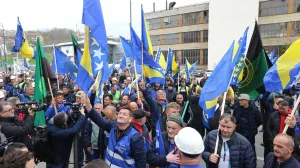 Rudari ispred zgrade Vlade FBiH/Senad Gubelić/