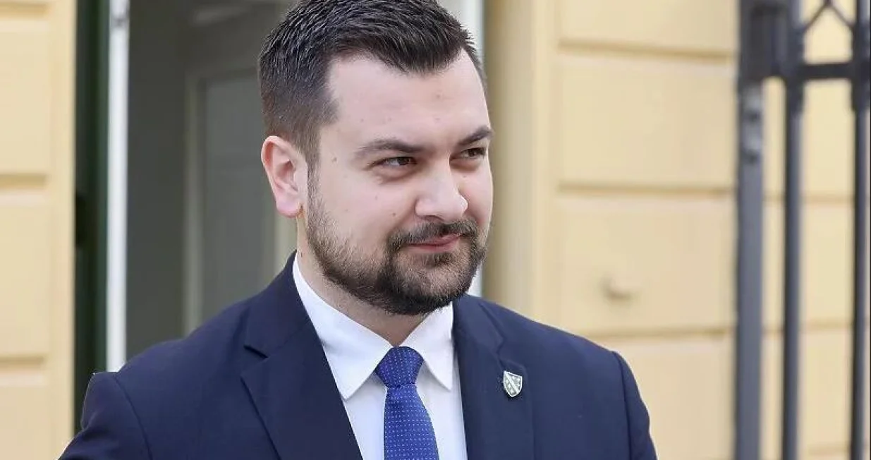 armin hodžić.JPG/Sanja ДђukiД‡