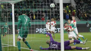 Fussball UEFA Conference League 2024/2025, Achtelfinale - SK Rapid Wien vs. FK Borac Banja Luka - Allianz Stadion/Weststadion Wien, ?sterreich: Filip Manojlovic FK Borac Banja Luka 13 mit einer sehr wichtigen Parade *** Football UEFA Conference League 2024 2025, round of 16 SK Rapid Vienna vs FK Borac Banja Luka Allianz Stadion Weststadion Vienna, Austria Filip Manojlovic FK Borac Banja Luka 13 with a very important save Copyright: xLukasxBierederx Photo: IMAGO/Lukas Biereder/IMAGOSPORT