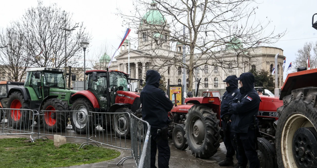 BEOGRAD, SRBIJA - 14. mart 2025: Nekoliko desetina traktora parkirano je oko Pionirskog parka u Beogradu, gdje borave studenti koji traže da se prekine bojkot nastave na fakultetima (Filip Stevanovic - Anadolu Agency)/