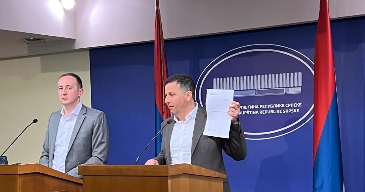 Ognjen Bodiroga i Nebojša Vukanović/