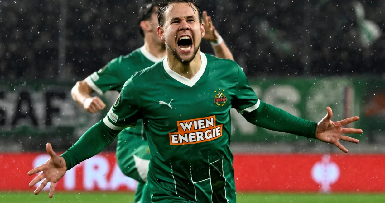 Soccer Football - Conference League - Round of 16 - Second Leg - Rapid Vienna v Borac Banja Luka - Allianz Stadion, Vienna, Austria - March 13, 2025 Rapid Vienna's Louis Schaub celebrates scoring their second goal REUTERS/Elisabeth Mandl  TPX IMAGES OF THE DAY