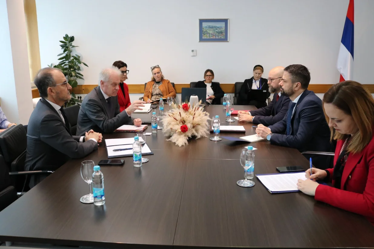 Sastanak: Gert Jan Koopman, Srđan Amidžić, Luigi Soreca//