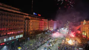 Supporters welcome students from across Serbia as they converge in the capital Belgrade for mass protests over the fatal November 2024 Novi Sad railway station roof collapse, in Belgrade, Serbia March 14, 2025. REUTERS/Antonio Bronic/Antonio Bronic