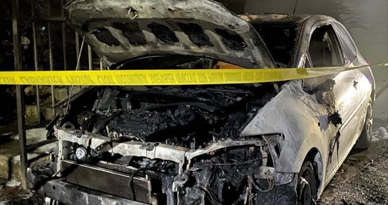 Nebojši Vukanoviću je zapaljen automobil/Facebook/