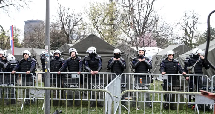I policija lagano ide na stranu studenata?/Anadolija