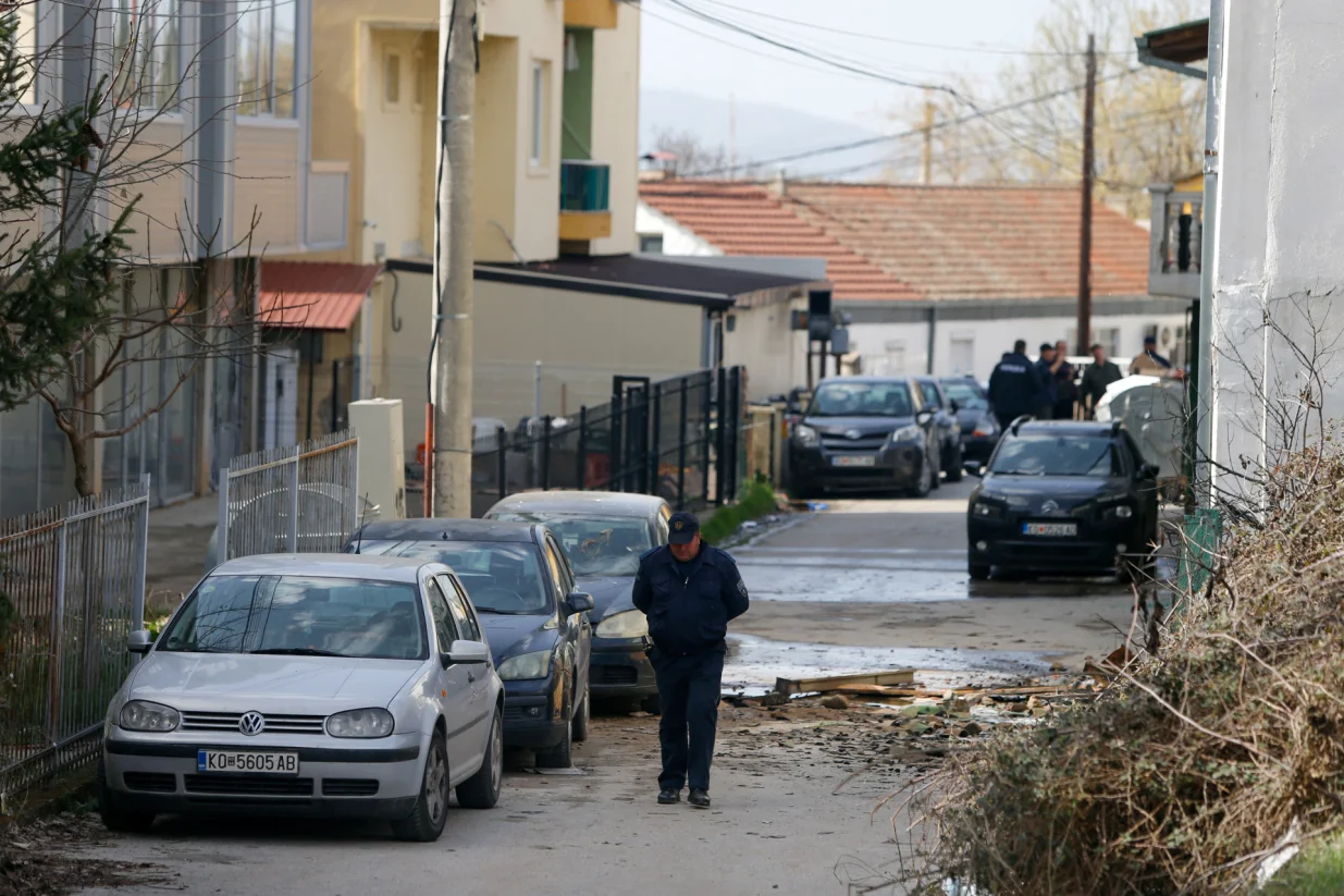 Rescue crews gather outside a night club, following a fire resulting in casualties, in the town of Kocani, North Macedonia, March 16, 2025. REUTERS/Ognien Teofilovski/Ognien Teofilovski