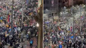 Prvo se vidi kako policajci bježe, a malo potom ljudi se počinju razdvajati..../Screenshot/