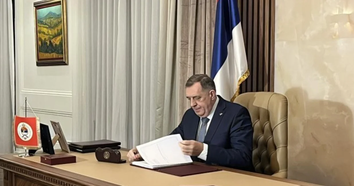 Milorad Dodik potpisao ukaze o proglašenju spornih zakona/