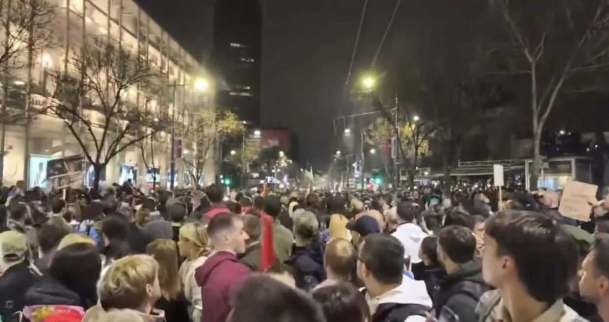 Okupljene je zvuk prestrašio/X