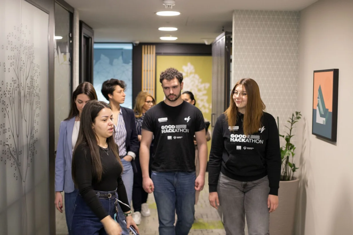 U organizaciji Telemacha BH i Fondacije: Pobjednici GOOD HACKathona posjetili United Cloud u Beogradu//