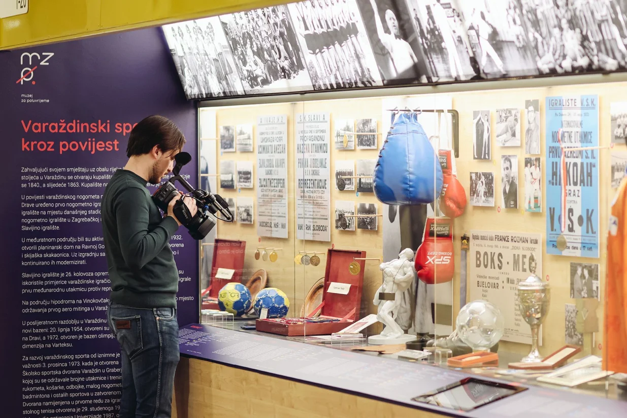 Muzej za poluvrijeme/Andrej Svoger