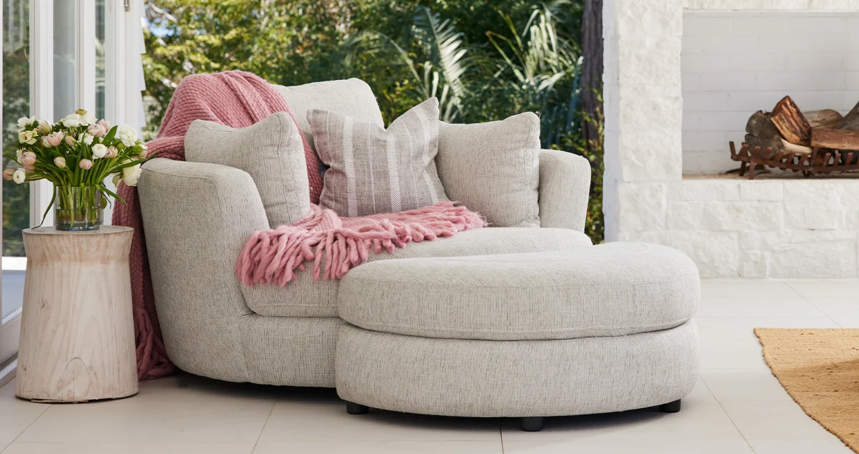 Fotelja bijela             /Testni