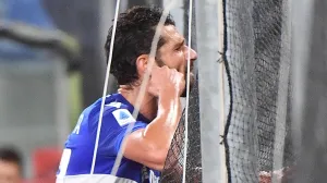 epa09540070 Sampdoria's Antonio Candreva celebrates after scoring the 2-0 goal during the Italian Serie A soccer match between UC Sampdoria vs Spezia Calcio at the Luigi Ferraris stadium in Genoa, Italy, 22 October 2021. EPA/LUCA ZENNARO