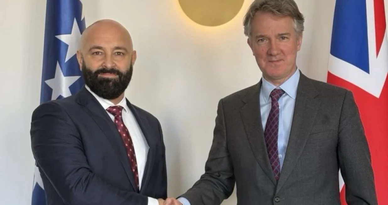 Jasmin Mahmuzić i Julian Railly/