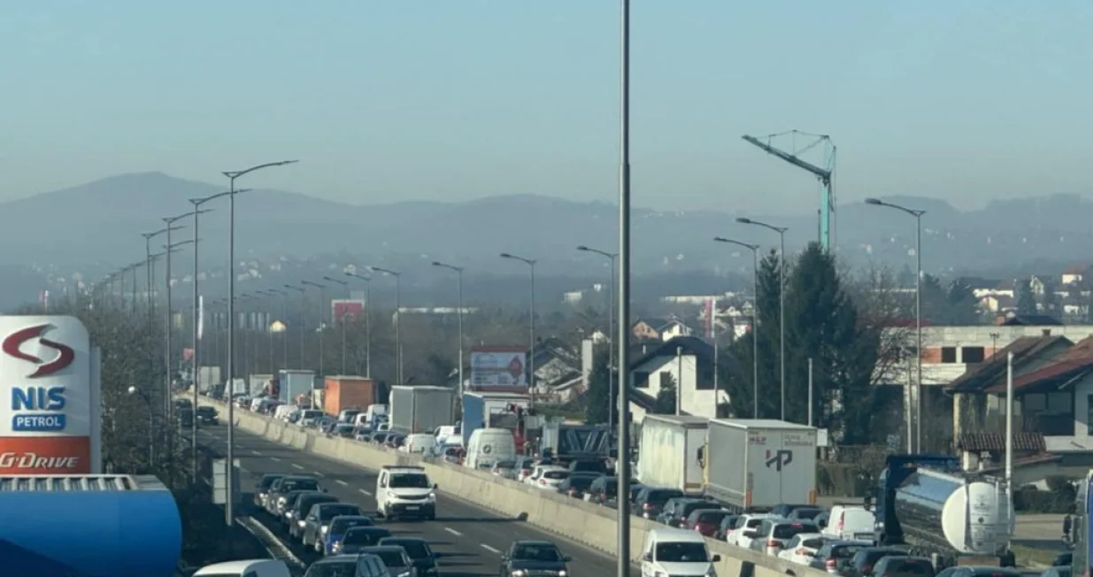 Teška saobraćajna nesreća u Zalužanima, gužva oko Banje Luke/Banjaluka.net