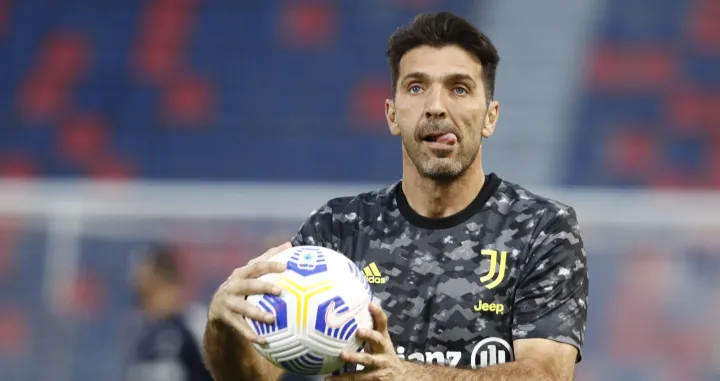 epa09223880 Juventus' Gianluigi Buffon reacts prior to the Italian Serie A soccer match Bologna FC vs Juventus FC at Renato Dall'Ara stadium in Bologna, Italy, 23 May 2021. EPA/ELISABETTA BARACCHI