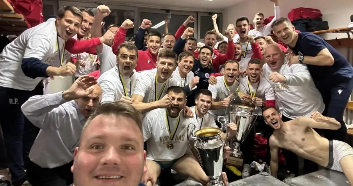 Romeo Mitrović sa igračima Zrinjskog