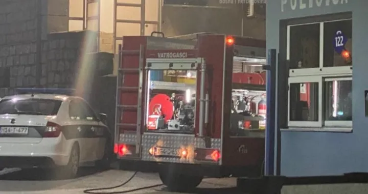 Vatrogasci ispre PS Konjic/Crna hronika/