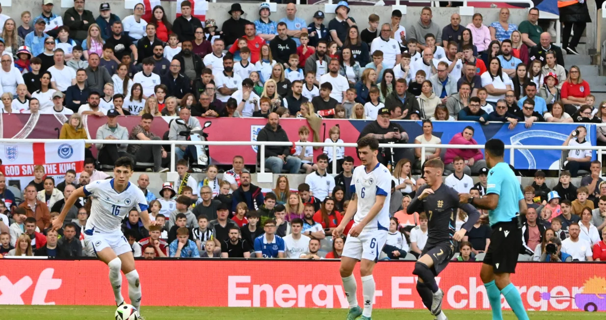 Engleska - Bosna i HercegovinaAnel AhmedhodžićBenjamin TahirovićCole PalmerRohit Saggi