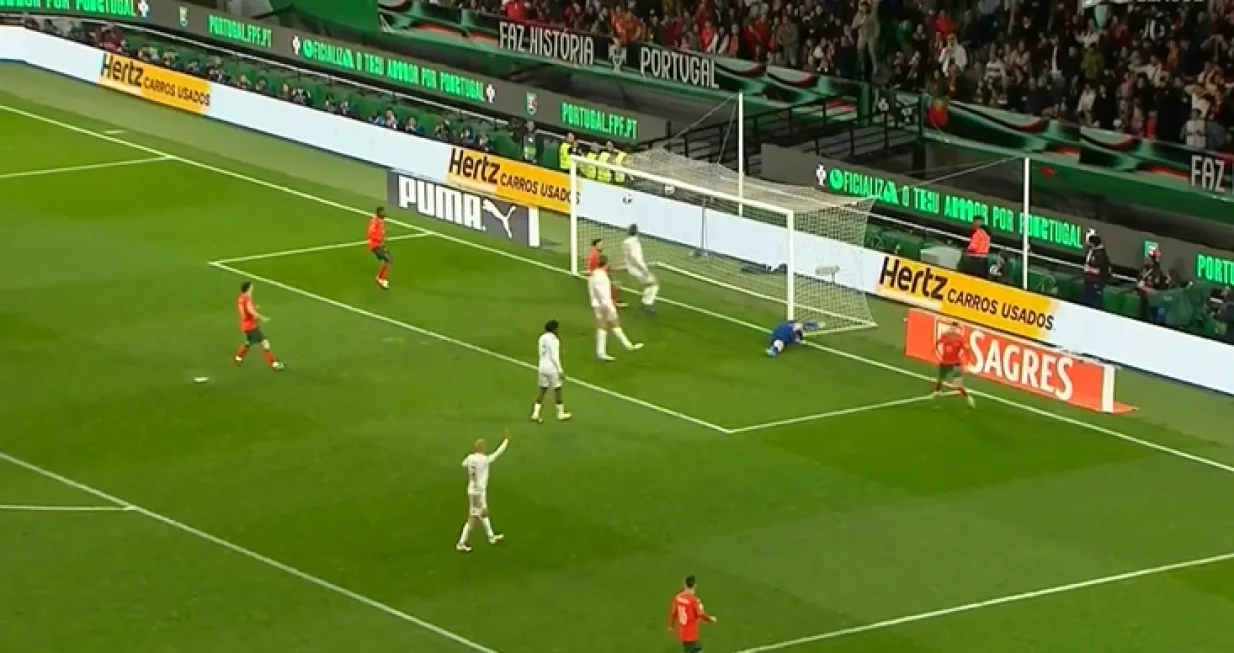 Cristiano Ronaldo (FOTO: Screenshot/Reddit)