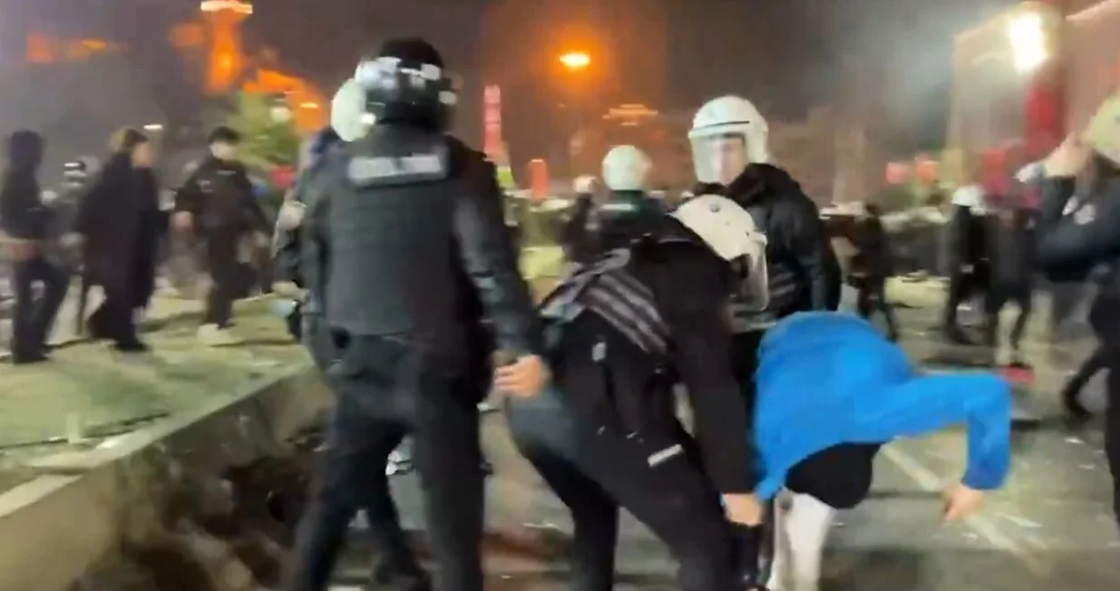 Neredi u Turskoj/Screenshot