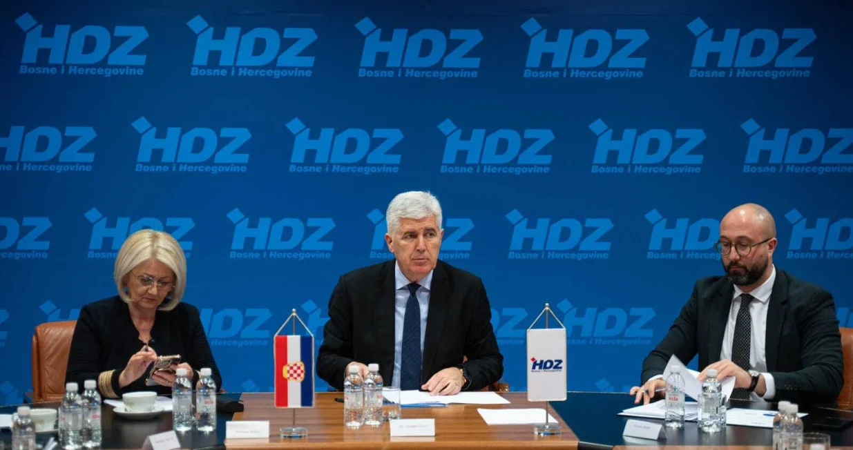 Predsjedništvo HDZ-a BiH u Mostaru/